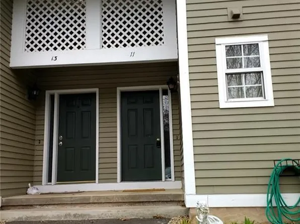 11 Fairmount Ln, Granby, CT 06035