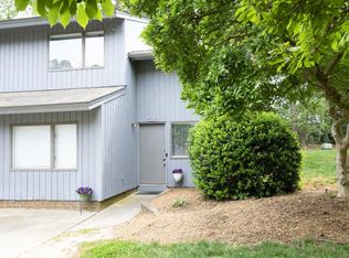 4311 Hunters Club Dr, Raleigh, NC 27606