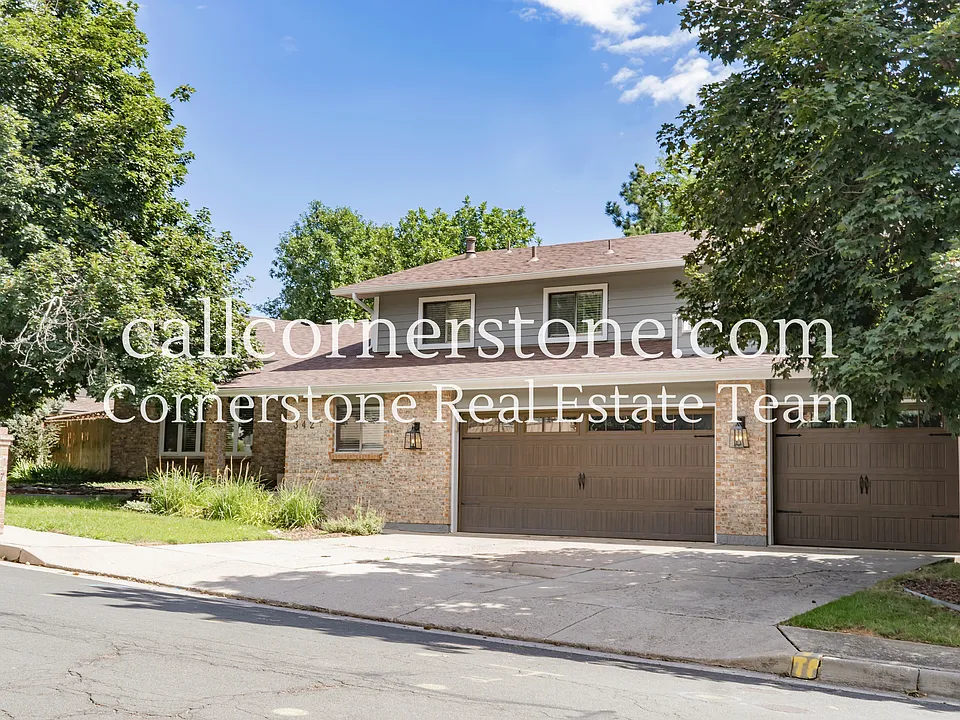 3427 Clubheights Dr