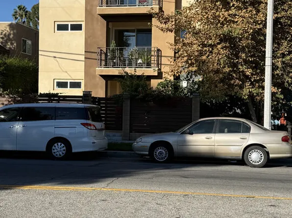 14104 W Monroe Pl, Van Nuys, CA 91405