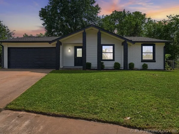 2918 S Ash Pl, Broken Arrow, OK 74012