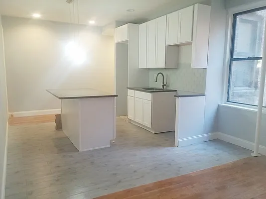 Rented by Bohemia Realty Group | media 26