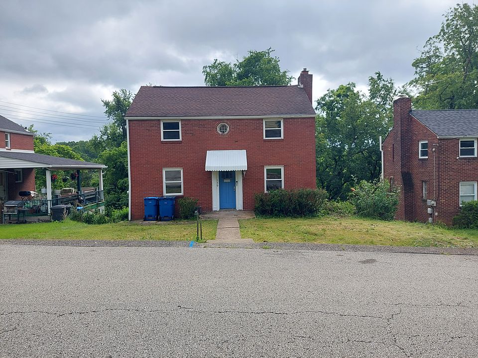 Front of house curbside view