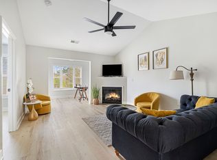 11341 Clubhaven Pl APT 100, Raleigh, NC 27617