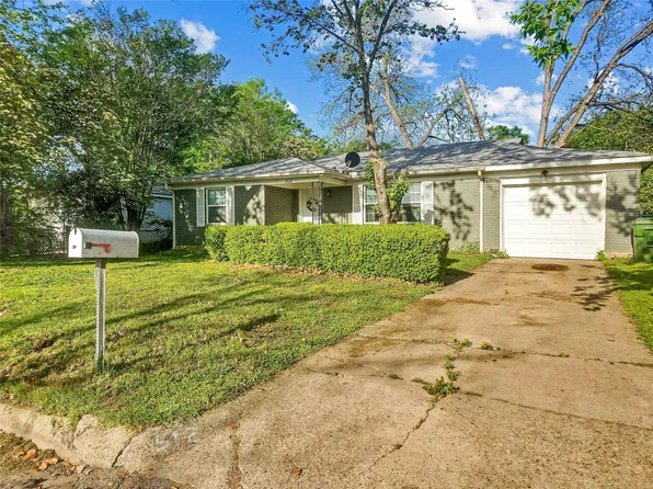 512 Grant Cir, White Settlement, TX 76108