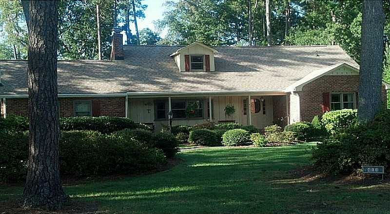 1st image of 411 Old Lakeside Dr