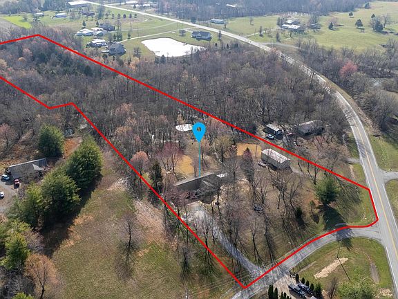 2nd image of 15588 Becker Rd