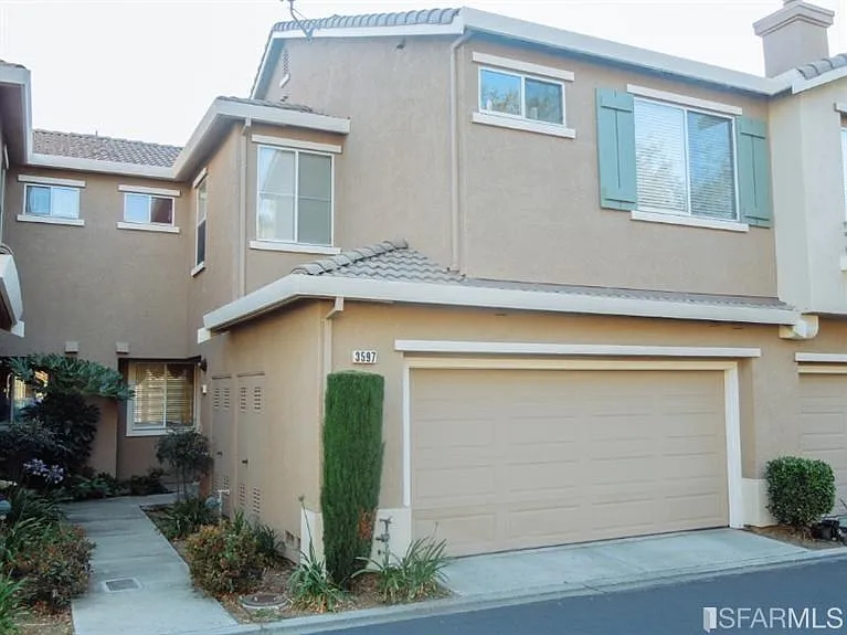 3597 Jasmine Cir photo 1