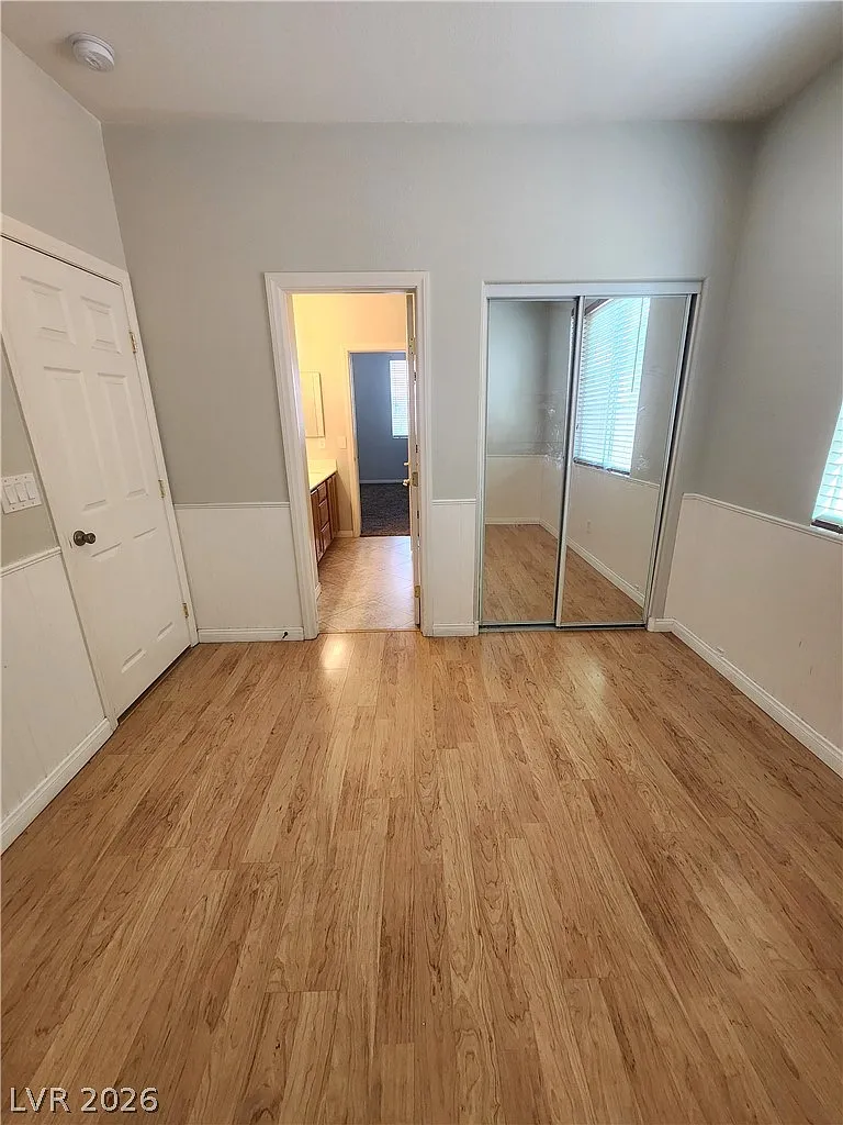 4 bed, 3.0 bath, 2026 sqft, $2,195 — Photo 3