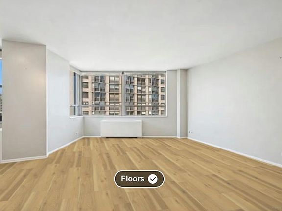 2nd image of 5701 N Sheridan Rd APT 7N