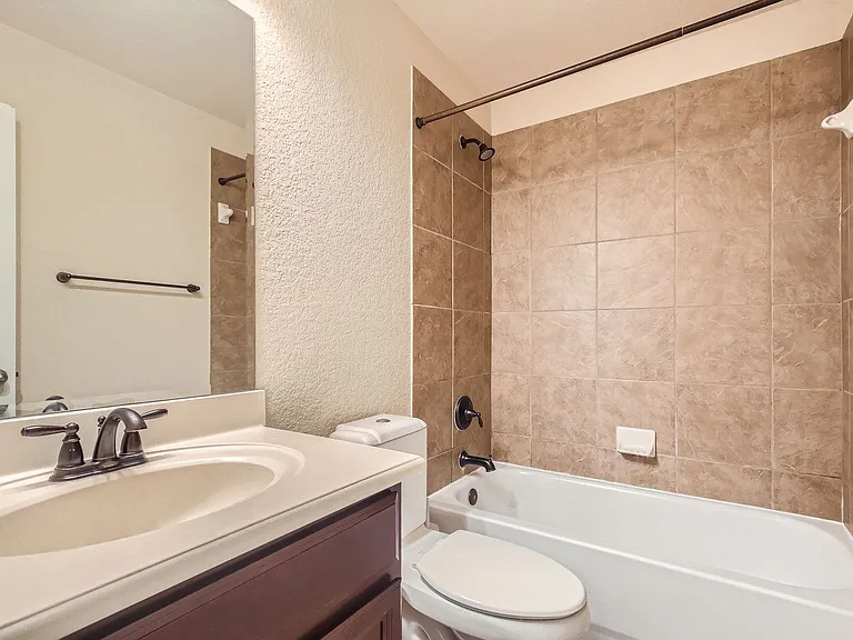2nd bathroom