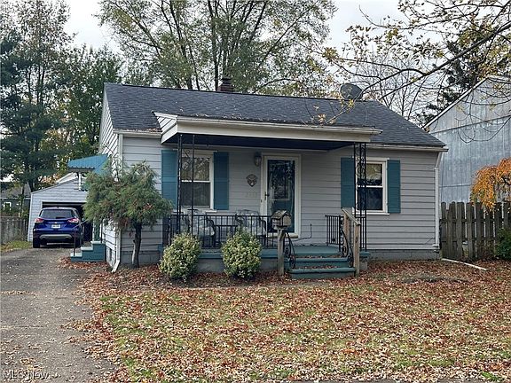 2nd image of 2532 E 30th St