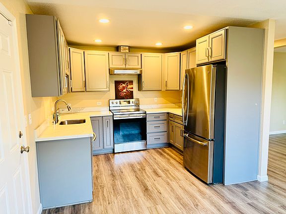 5th image of 1209 Loyola Way
