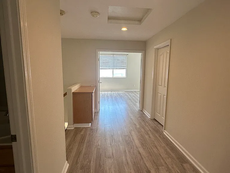 2104 Lynwood Way — Photo 17
