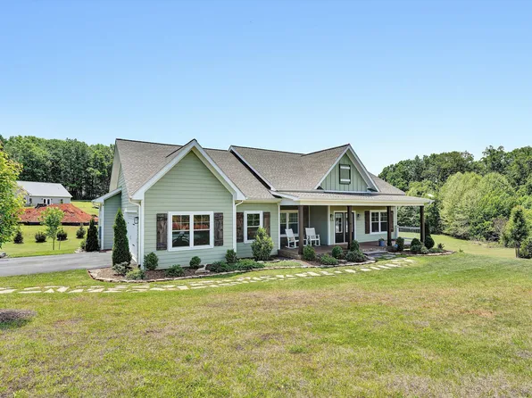 85 Old Cabin Trl, Boones Mill, VA 24065