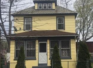 11 Palm St, Springfield, MA 01108