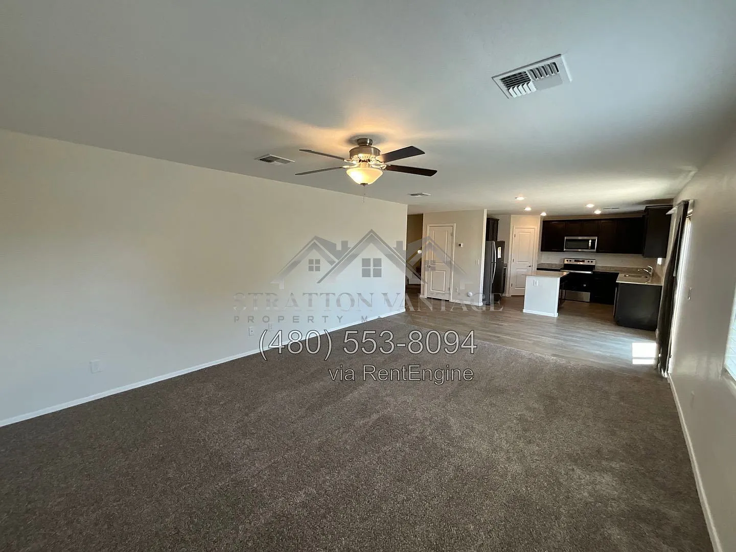 4 bed, 2.5 bath, 2330 sqft, $1,995 — Photo 4