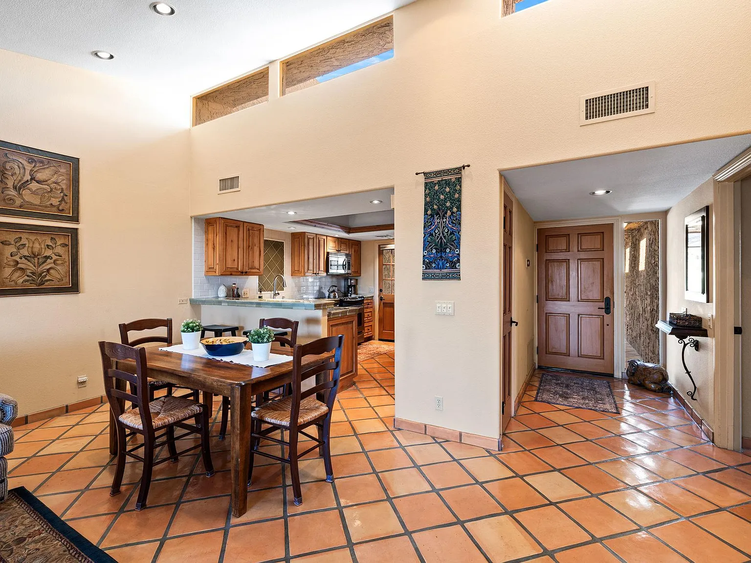 2 bed, 1271 sqft, $7,000 — Photo 3