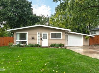 35 Hampton Rd, Montgomery, IL 60538