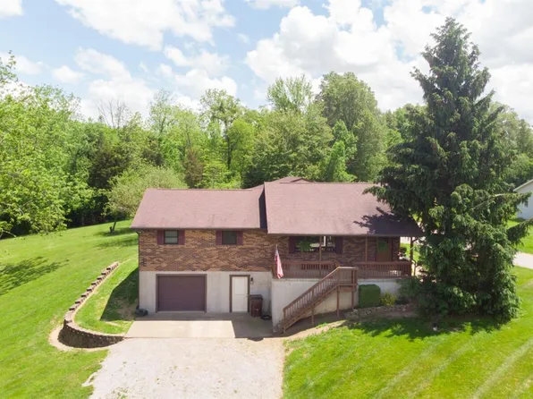 18022 Gauche Rd, Fayetteville, OH 45118