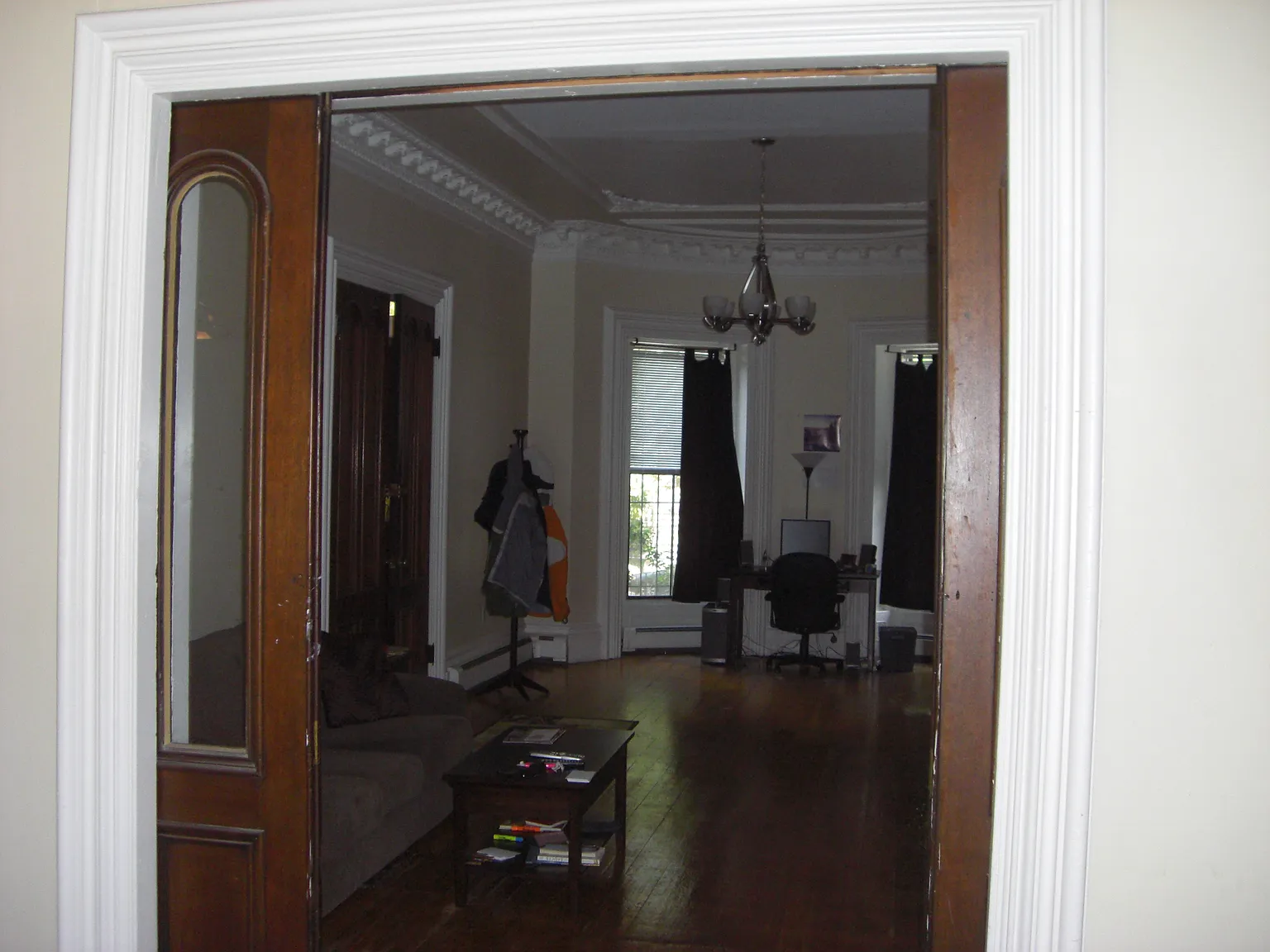 2 bed, 868 sqft, $3,300 — Photo 2