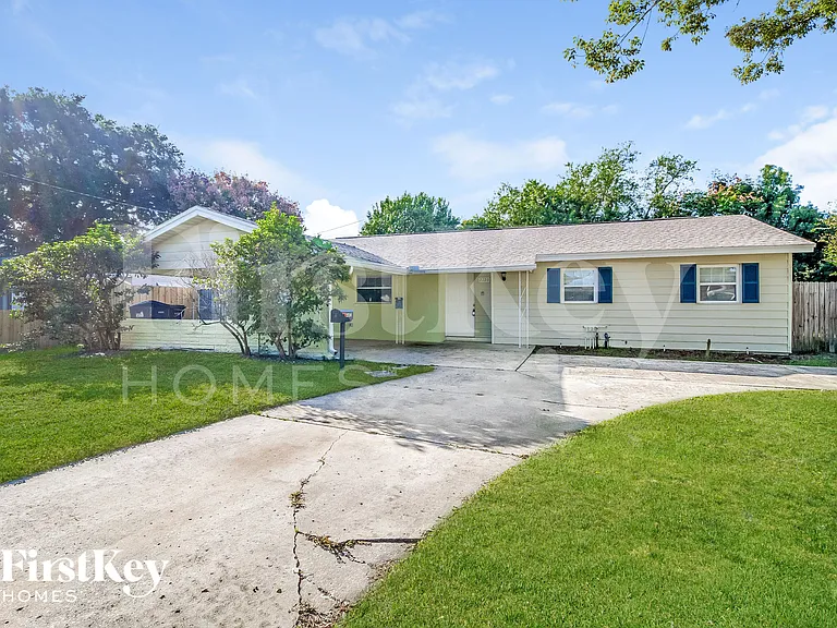 2720 Erin Rd — Photo 1