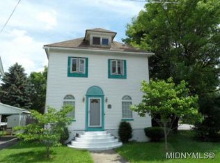 3546 Bleachery Pl, Chadwicks, NY 13319