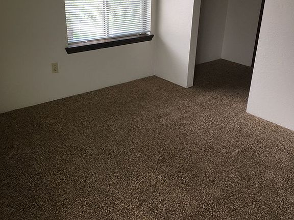 4th image of 3400 W 1st Pl APT 2