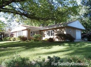 1004 S Linden St, Normal, IL 61761