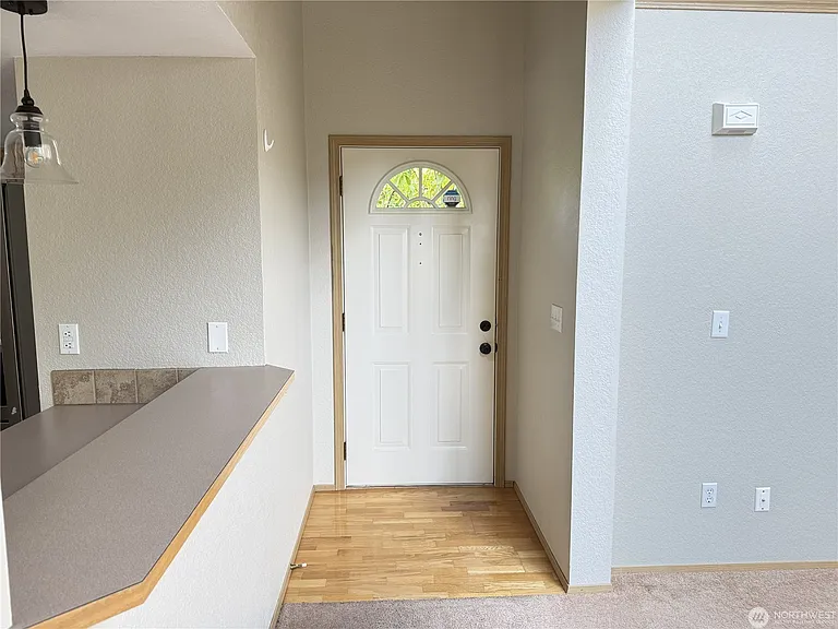 4725 Concordia Ln SE — Photo 4