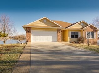 14 N Larand Dr, Holts Summit, MO 65043