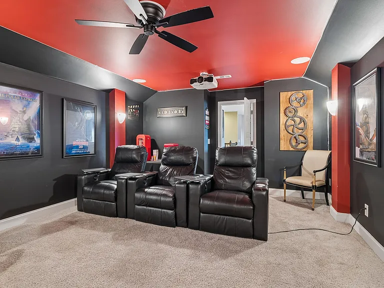 7005 Marwood Dr — Photo 32
