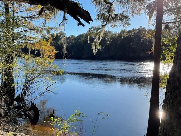 839 NW 78th Ave, Bell, FL 32619