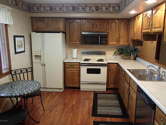 4th image of 355 Columbia Ave W APT 301