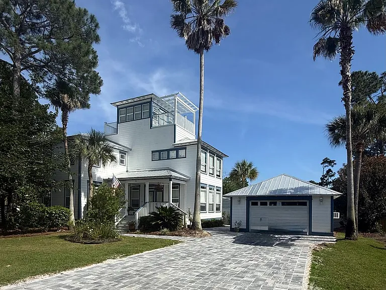 92 Cypress Breeze Dr — Photo 1