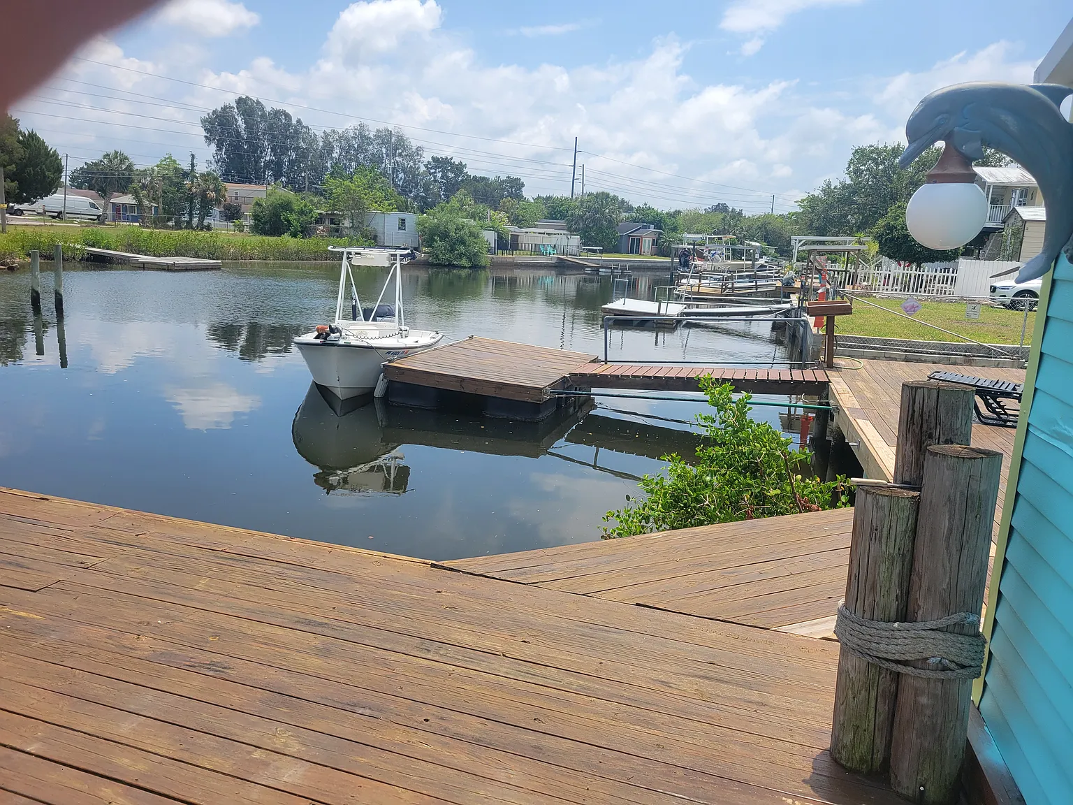 2 bed, 1.5 bath, 975 sqft, $2,400 — Photo 1