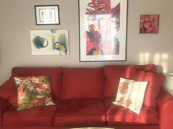 Living room - facing the River.