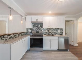 416 Tiffany St, Springfield, MA 01108