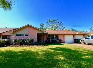 8526 Glen Valley Dr, Houston, TX 77061