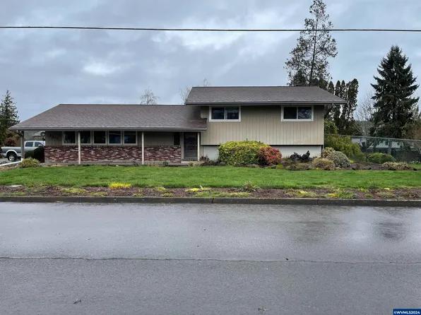 469 SW Jefferson St, Sheridan, OR 97378