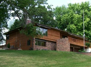 21831 Douglas Ave, Albert Lea, MN 56007