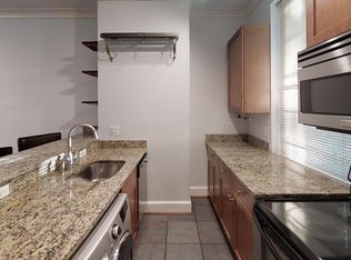 218 4th St SE, Washington, DC 20003
