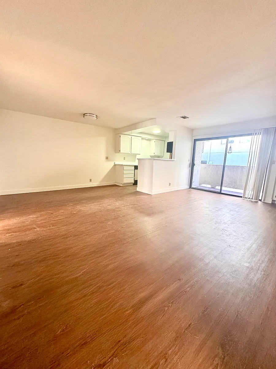Building Photo - 12035 Guerin St #7