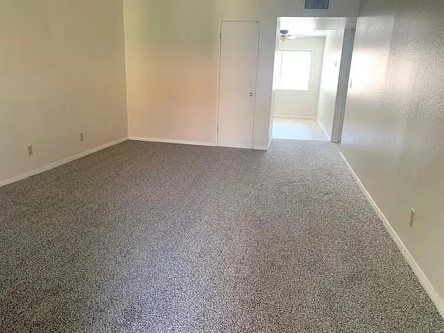 2 bed, 850 sqft, $1,000 — Photo 3