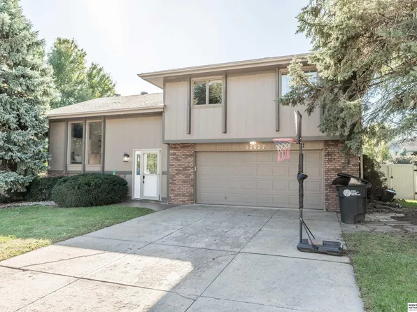 12627 Patrick Cir, Omaha, NE 68164