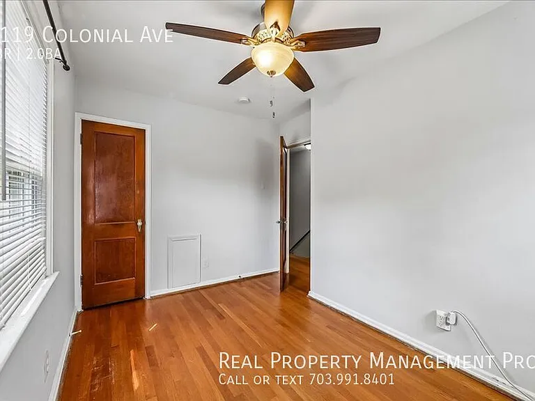 1119 Colonial Ave — Photo 24