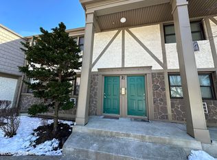 520 Cliffwood Ave APT E6, Matawan, NJ 07747