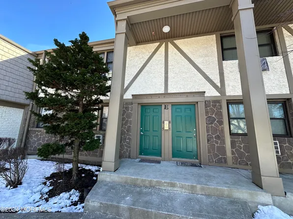 520 Cliffwood Avenue #E6, Matawan, NJ 07747