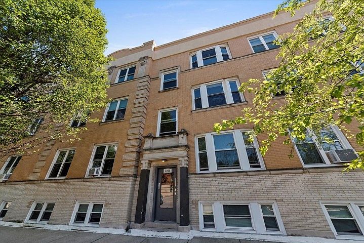1st image of 3219 W Hirsch St APT 1E