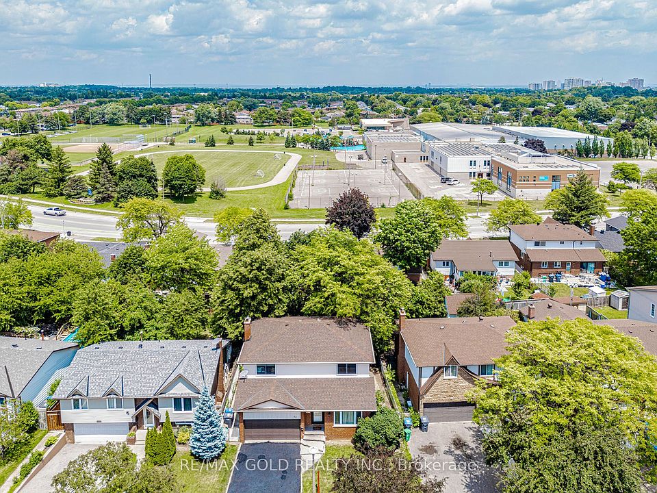1st image of 62 Charters Rd